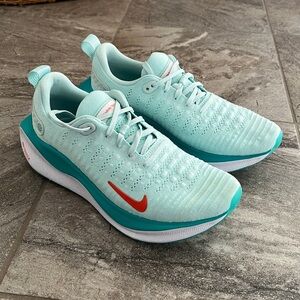 Nike react x Infinity Run 4 size 7.5 - in perfect condition